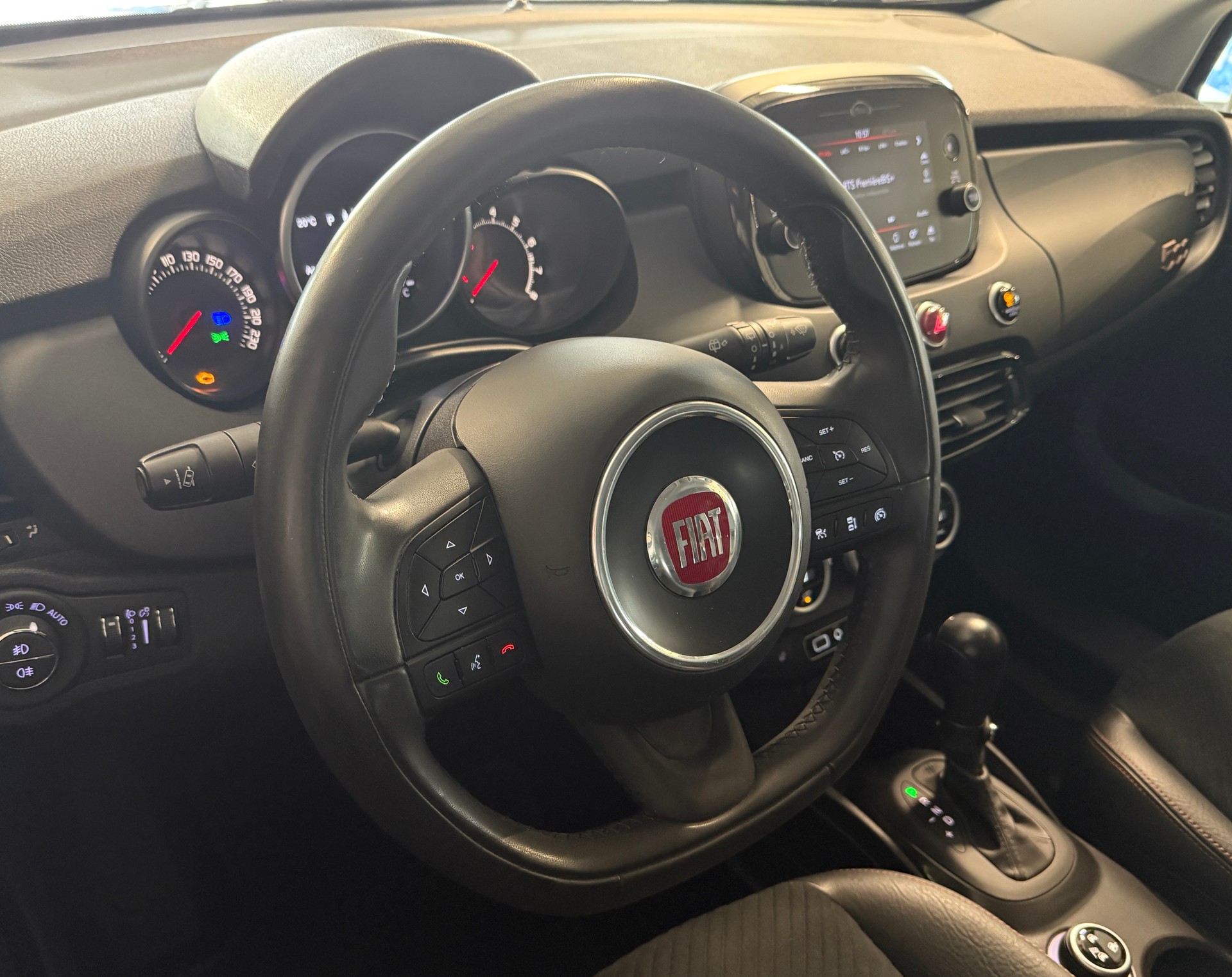 FIAT 500X 1.4T Off Road S-Design 4x4 Automatic-image-8