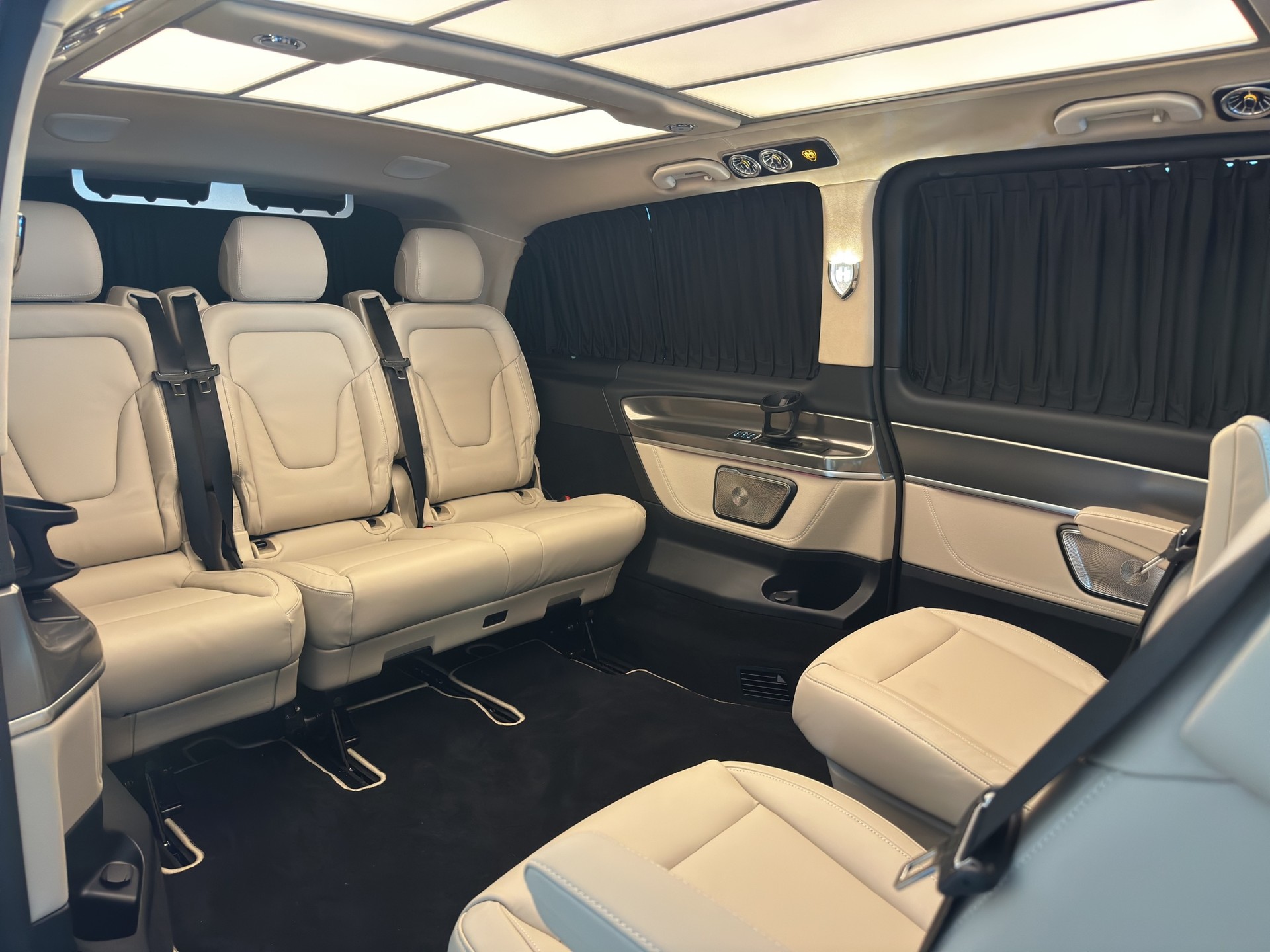 MERCEDES-BENZ MERCEDES-BENZ V 300 d Extra-Lang 4matic Exclusive FALCON AVERS V.I.P-image-45