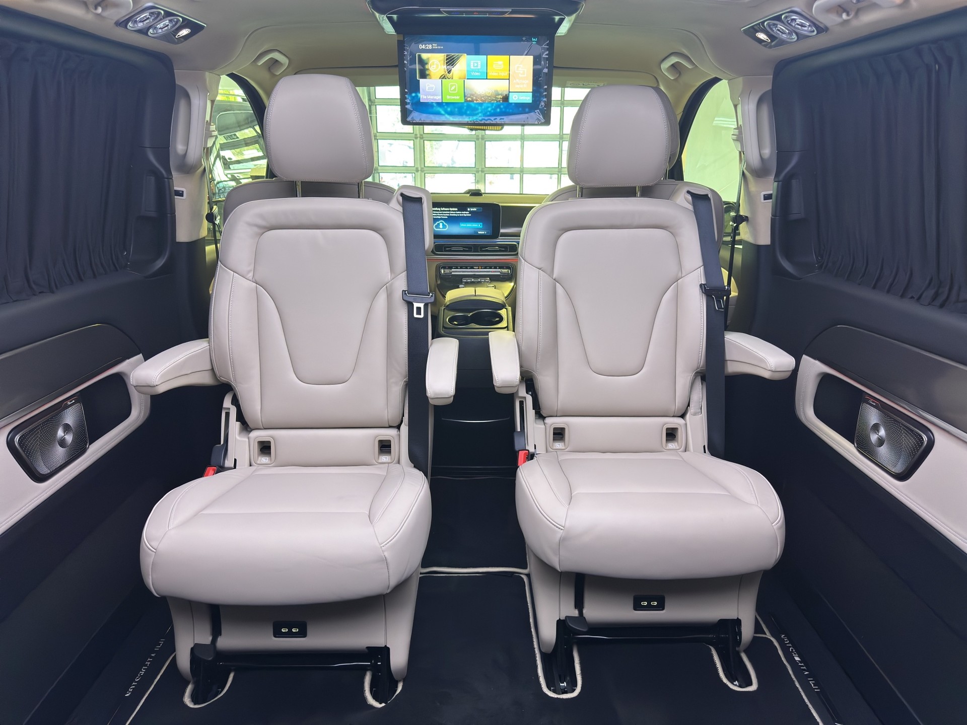 MERCEDES-BENZ MERCEDES-BENZ V 300 d Extra-Lang 4matic Exclusive FALCON AVERS V.I.P-image-47