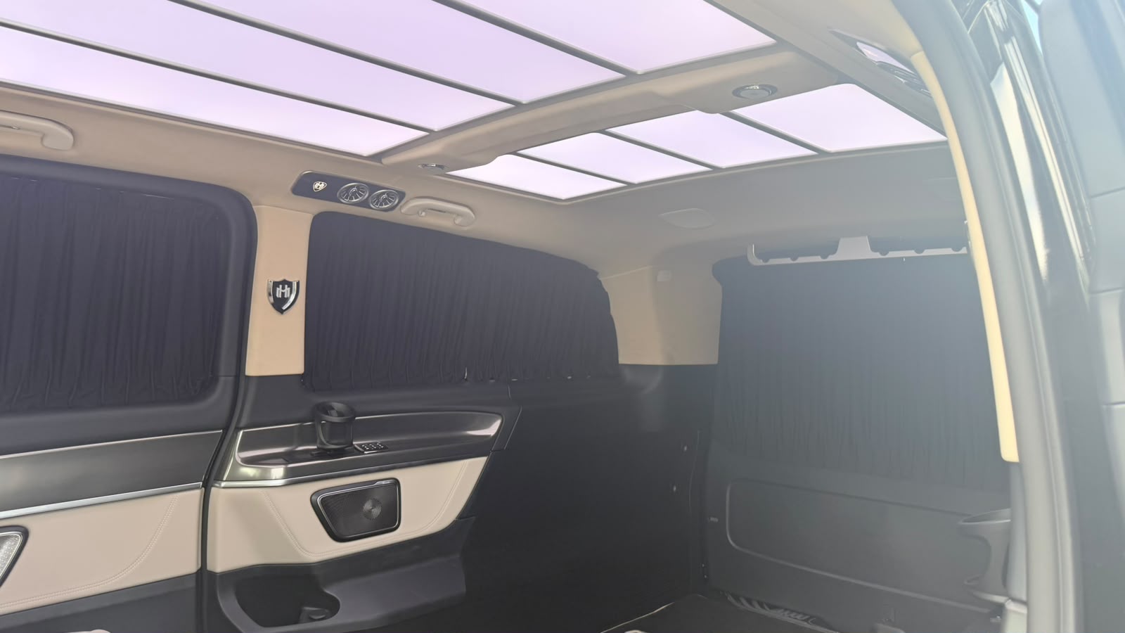 MERCEDES-BENZ MERCEDES-BENZ V 300 d Extra-Lang 4matic Exclusive FALCON AVERS V.I.P-image-33