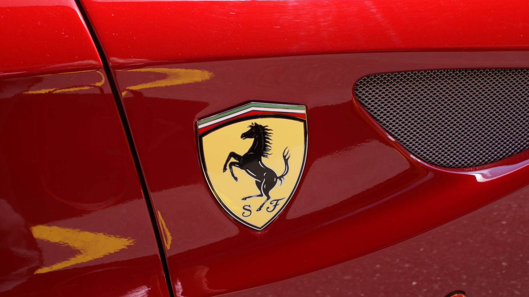 FERRARI FF-image-5