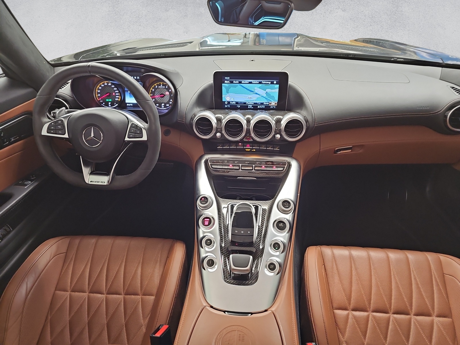 MERCEDES-BENZ AMG GT C Roadster Speedshift DCT-image-6