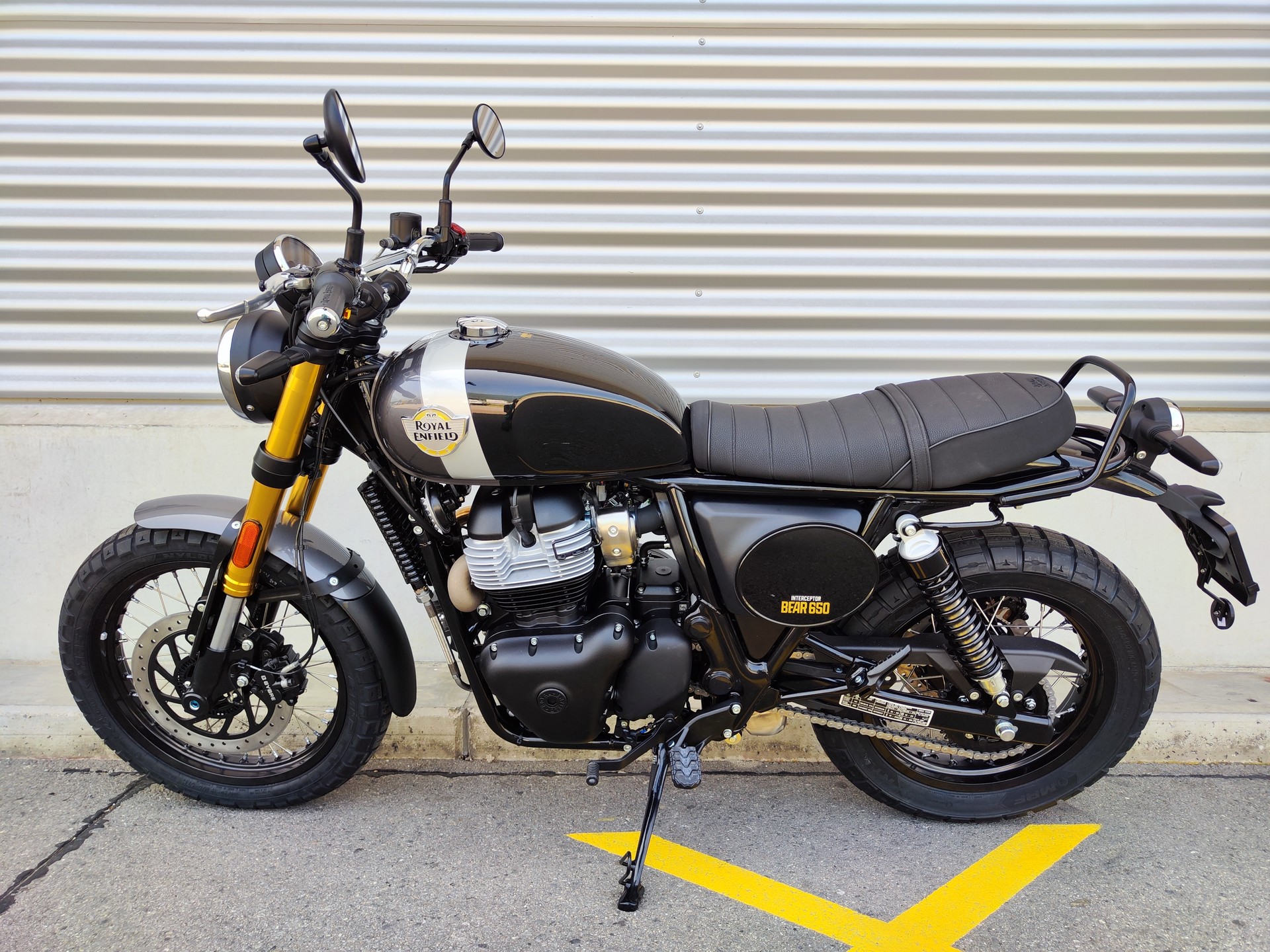 ROYAL ENFIELD Bear 650-image-1