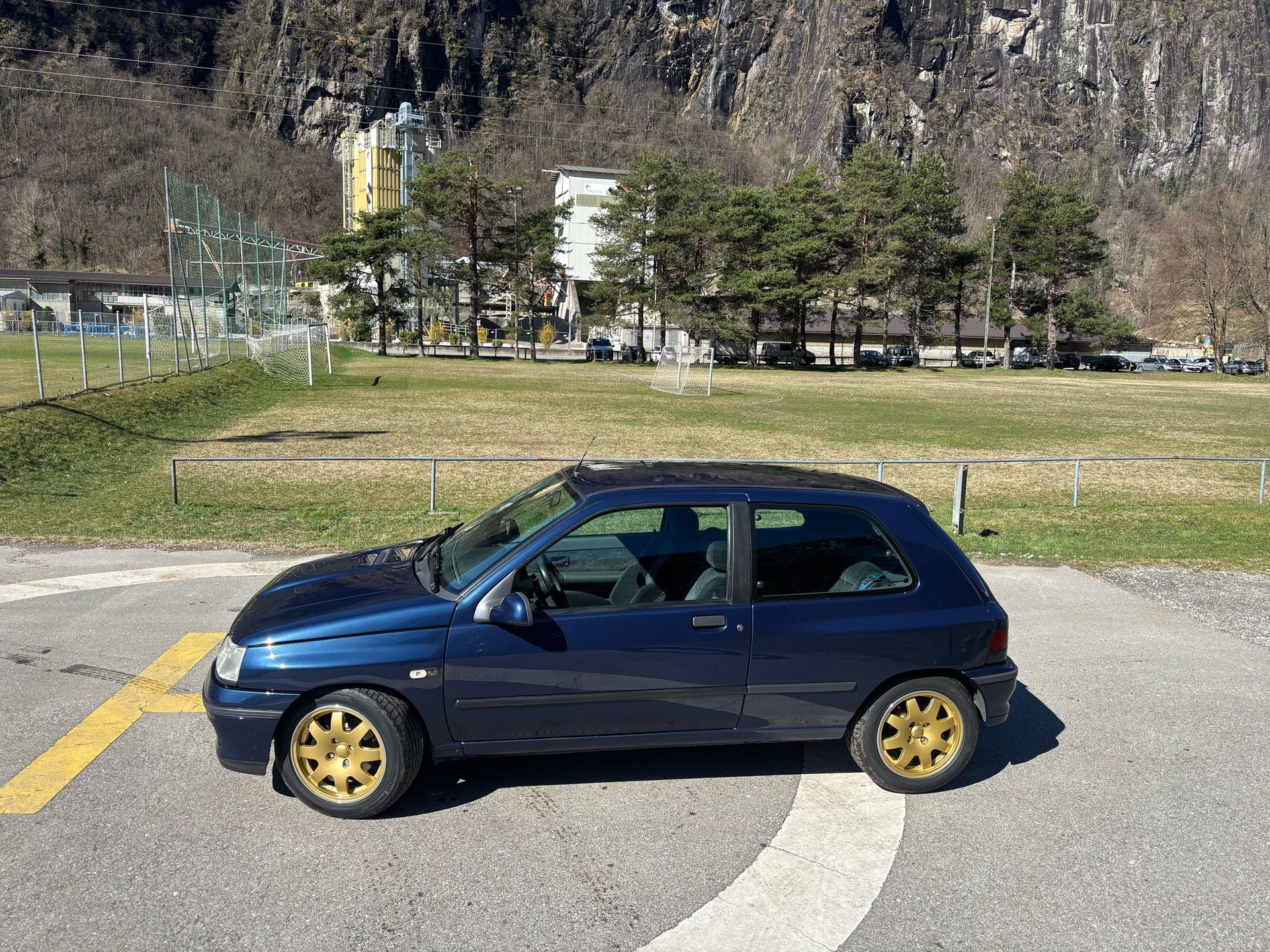 RENAULT Clio 2.0 16V Williams-image-1