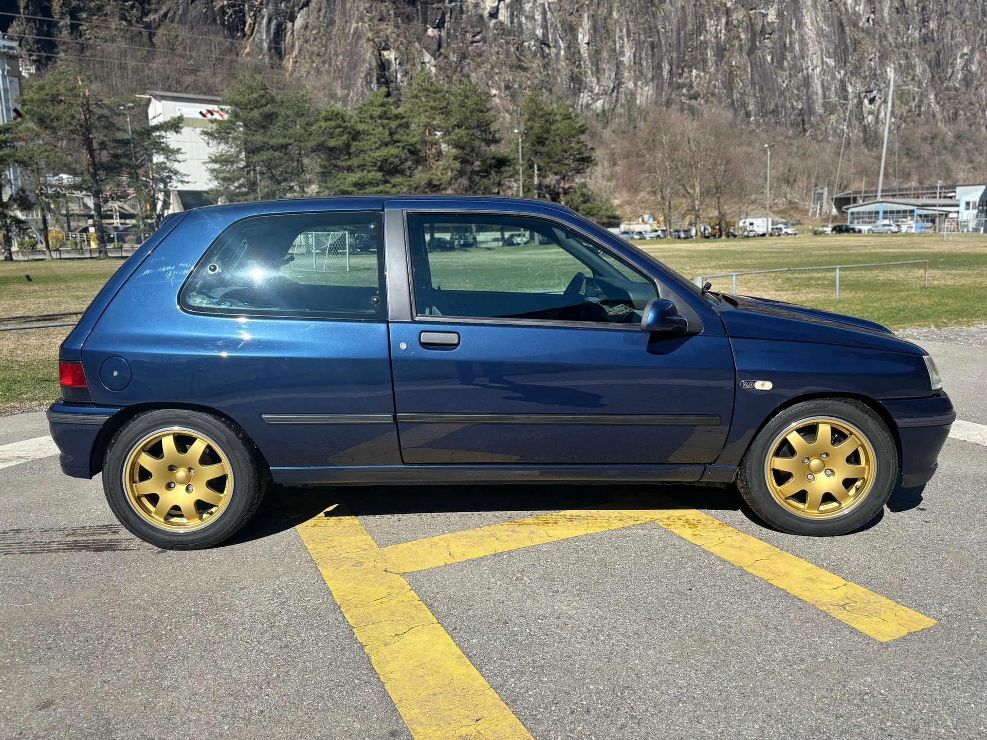RENAULT Clio 2.0 16V Williams-image-10