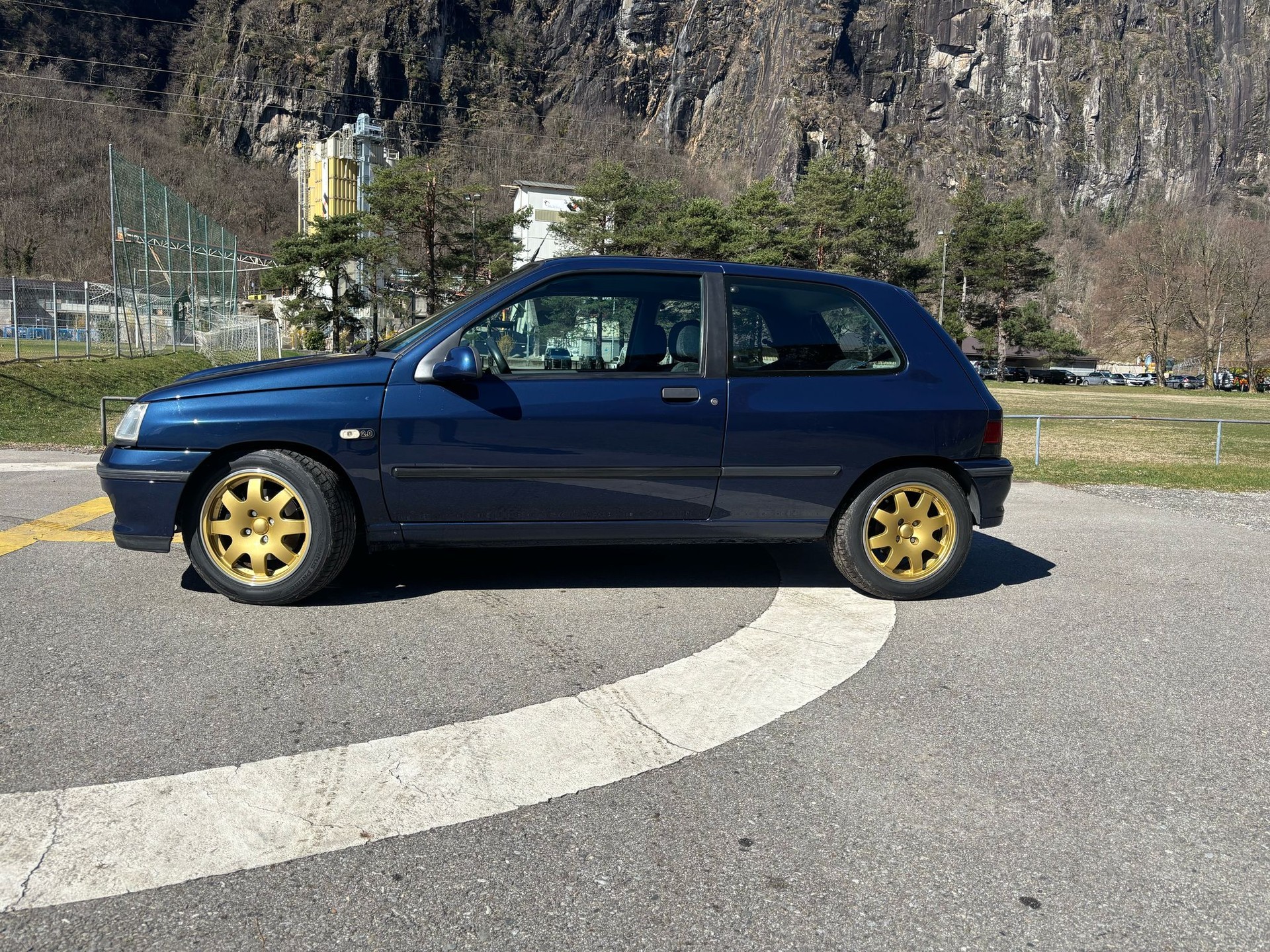 RENAULT Clio 2.0 16V Williams-image-2