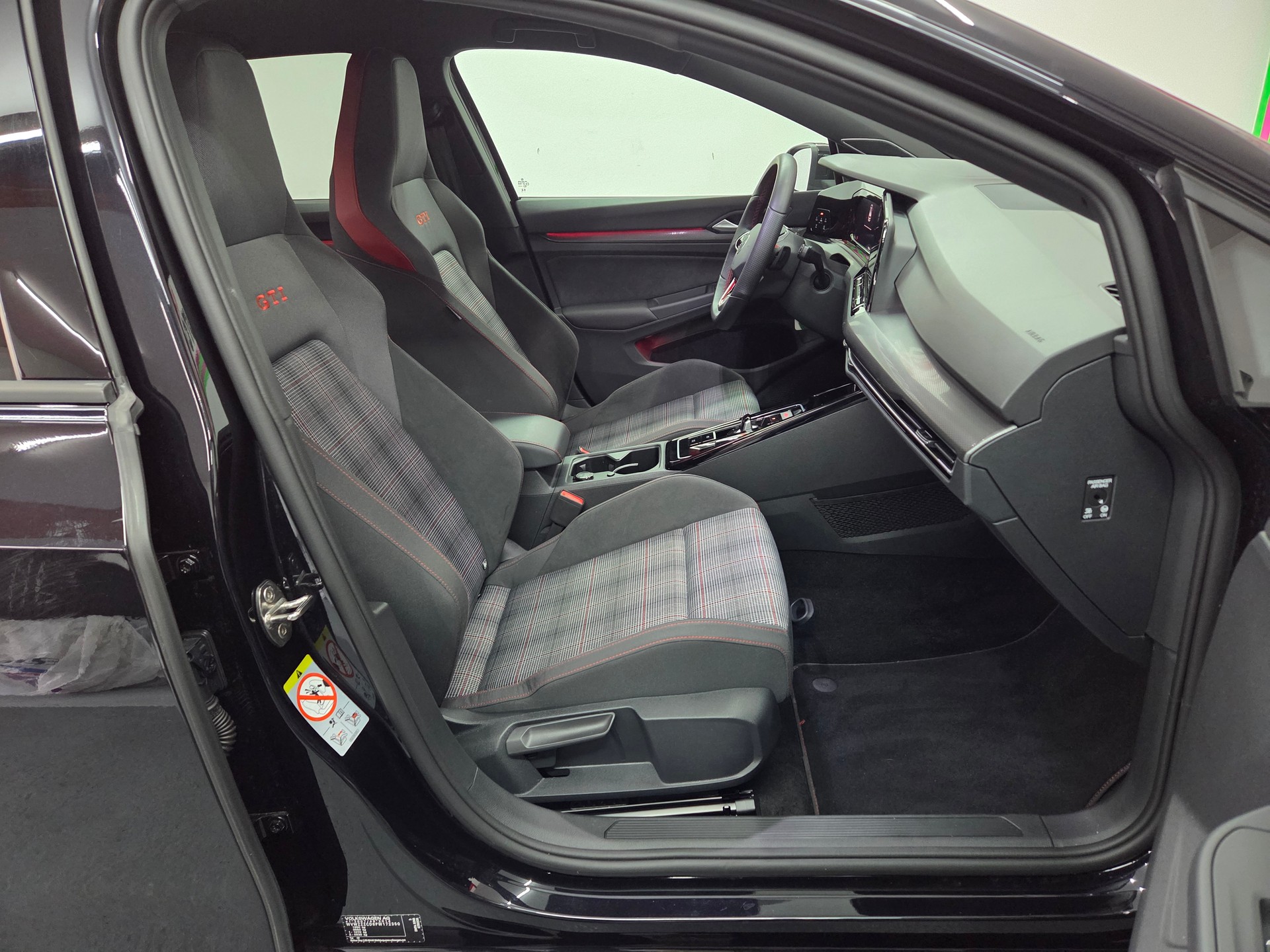 VW Golf 2.0 TSI GTI DSG-image-12