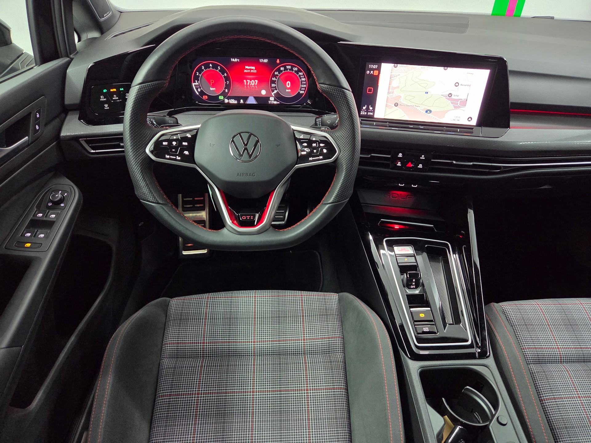 VW Golf 2.0 TSI GTI DSG-image-9