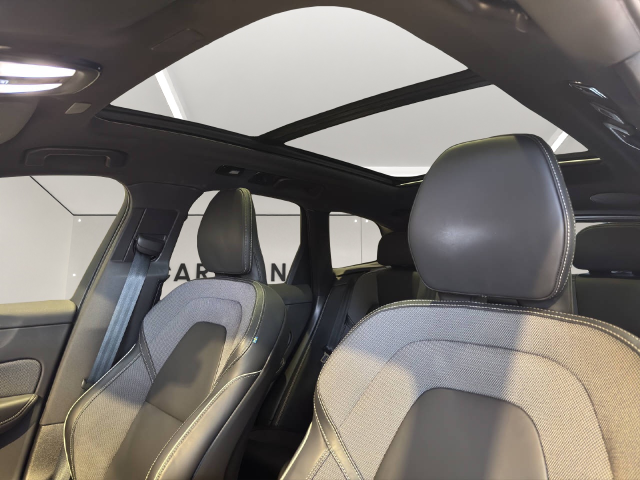 VOLVO XC60 2.0 T6 TE Plus Dark eAWD-image-13