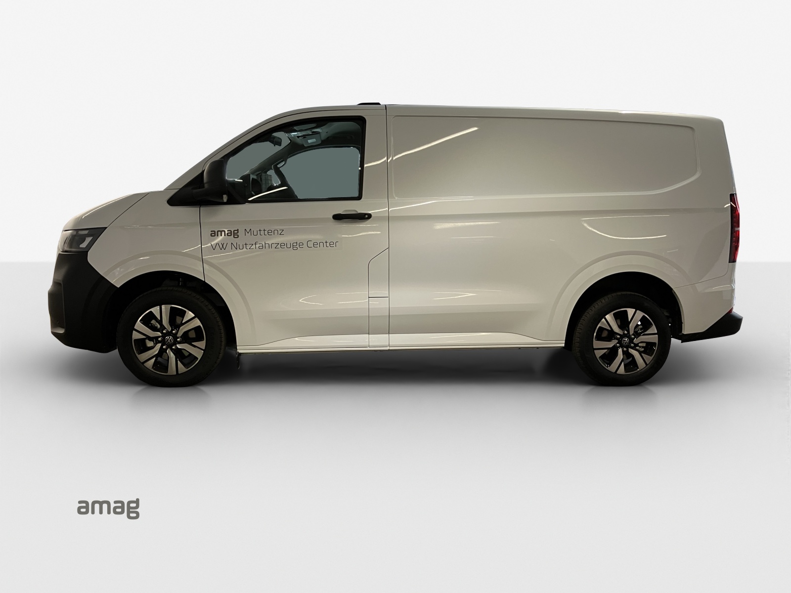 VW e-Transporter 70 kWh-showroom-element-1
