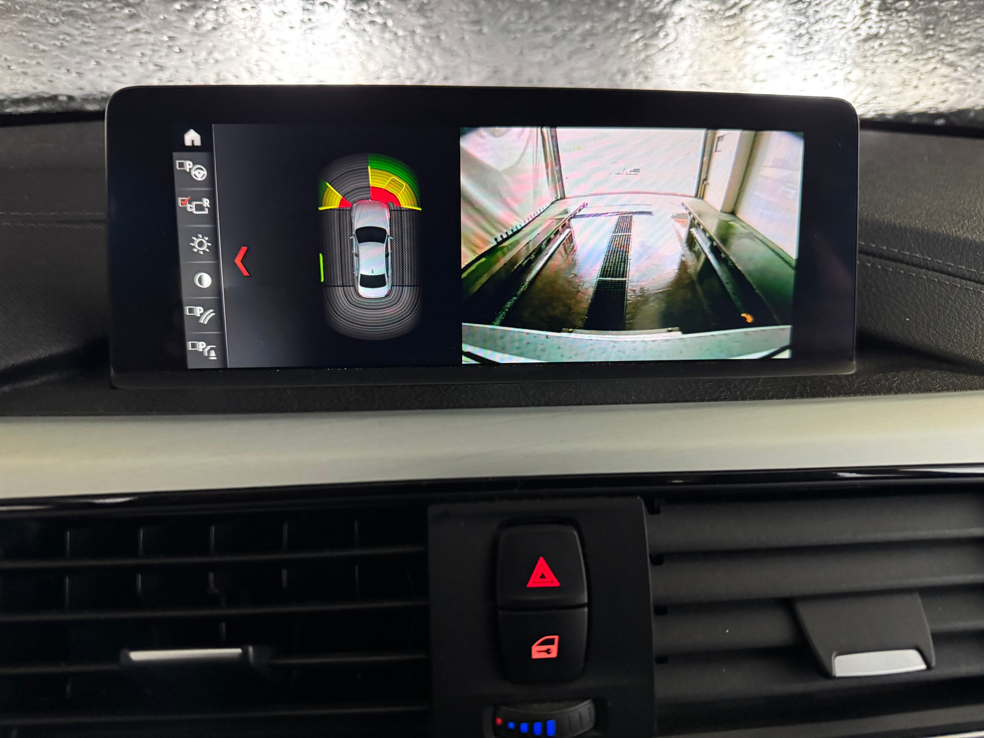 BMW 320d xDrive Edition Sport Line Steptronic-image-15
