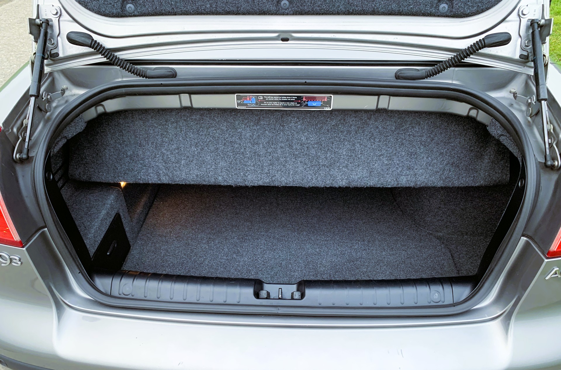 SAAB 9-3 2.0T Aero Cabrio-image-23