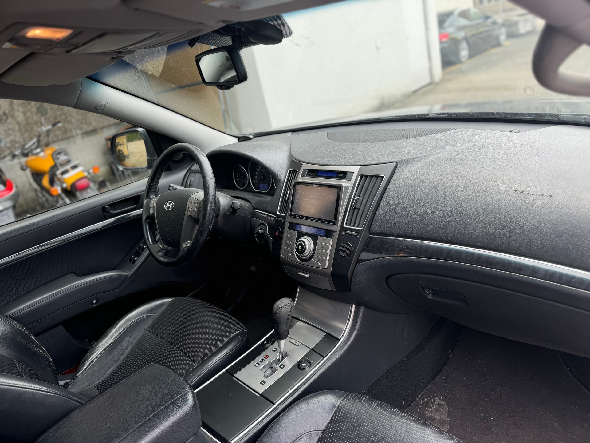 HYUNDAI iX 55 3.0 CRDI V6 4WD Automatic-image-9