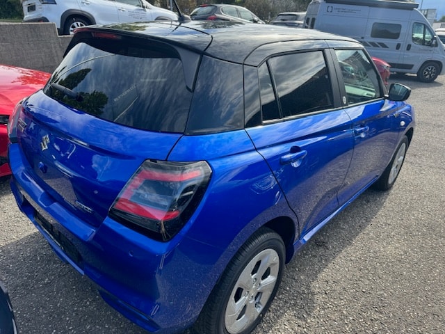 SUZUKI Swift 1.2 1st Edition Hybrid 4x4-image-2