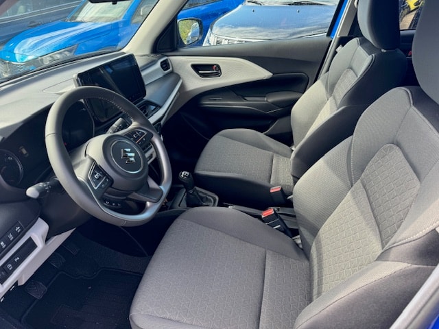 SUZUKI Swift 1.2 1st Edition Hybrid 4x4-image-4
