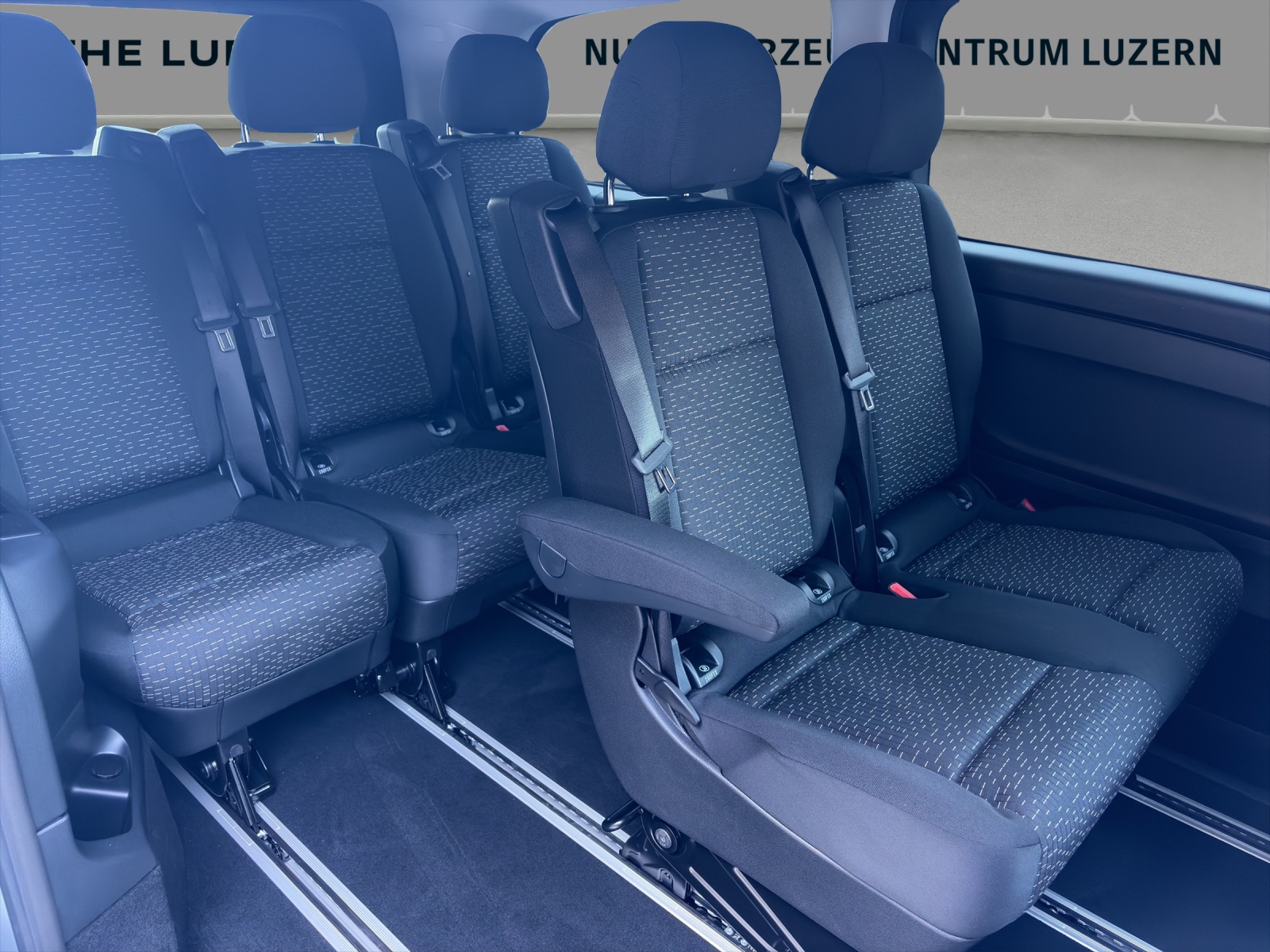 MERCEDES-BENZ Vito 116 CDI Lang Tourer FAMILY 9G-Tronic 4M Select-image-10