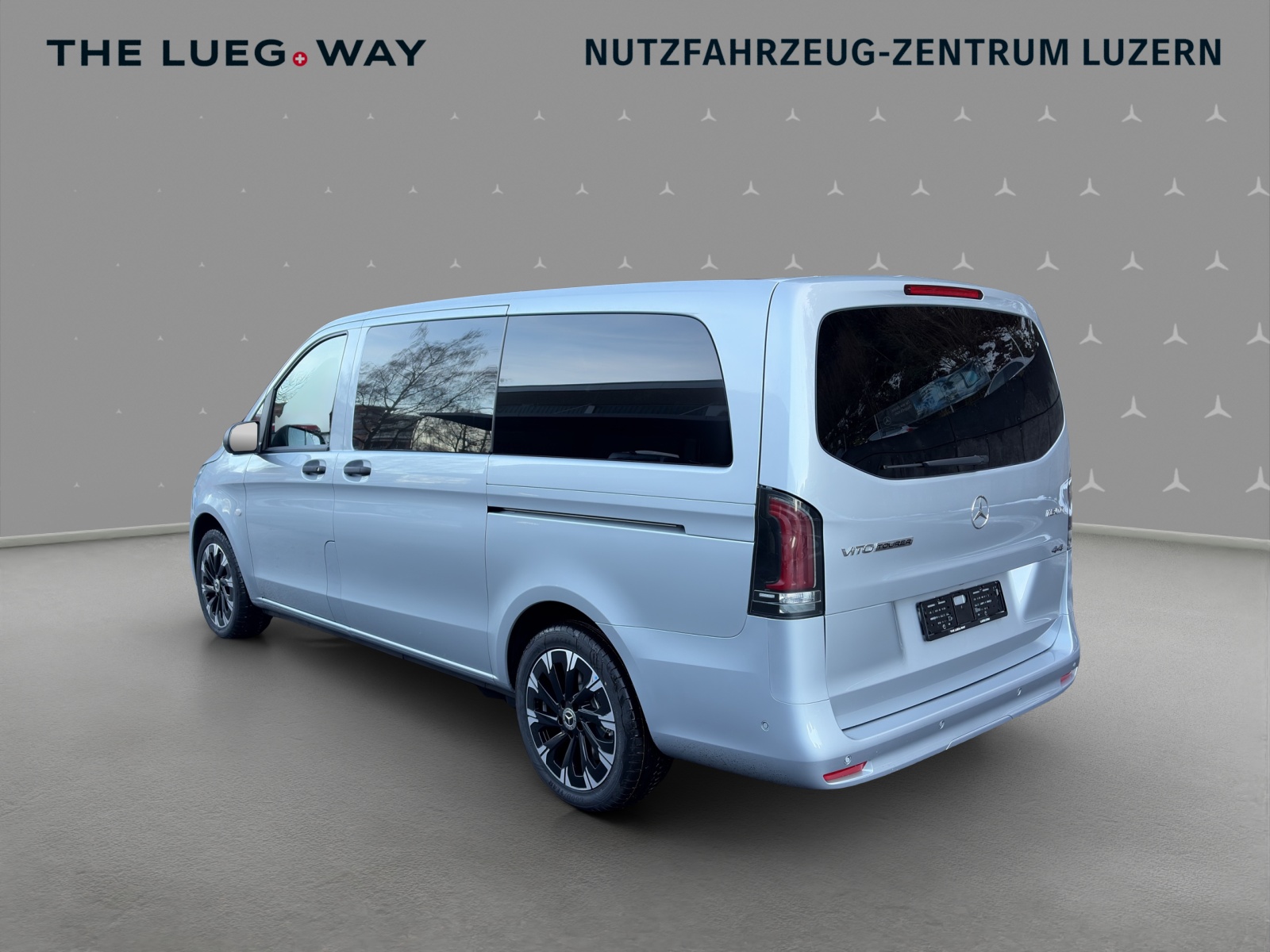 MERCEDES-BENZ Vito 116 CDI Lang Tourer FAMILY 9G-Tronic 4M Select-image-2