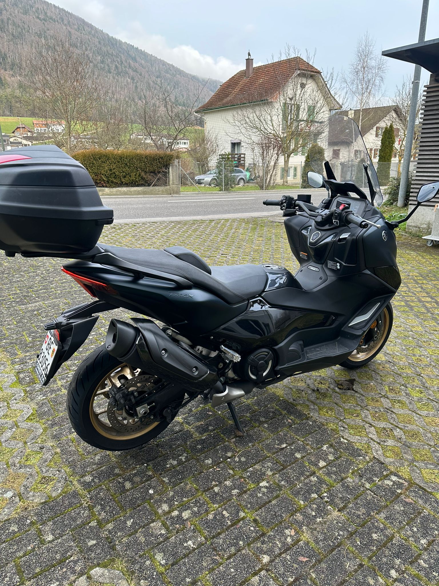 YAMAHA T-MAX Tech-Max XP 560-image-3