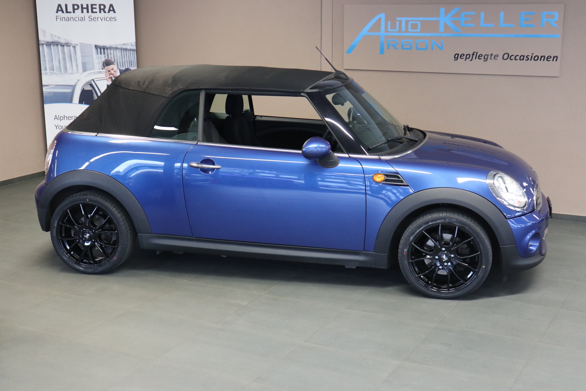 MINI Cabrio R57 1.6i Cooper-image-1