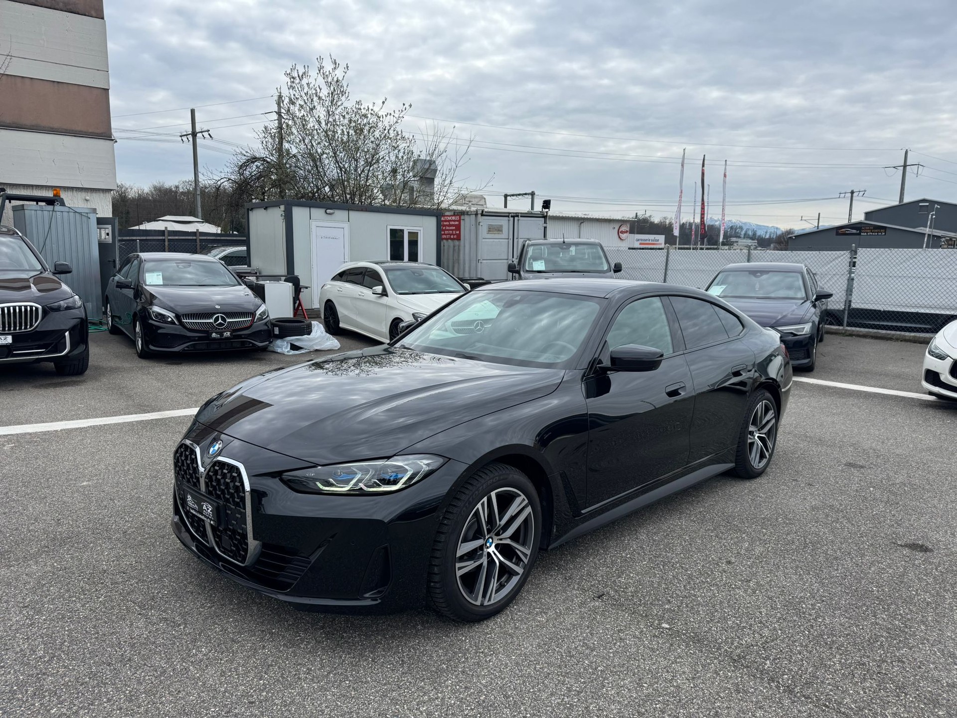 BMW 420i Gran Coupé Steptronic vehicule Suisse 🇨🇭-showroom-element-1