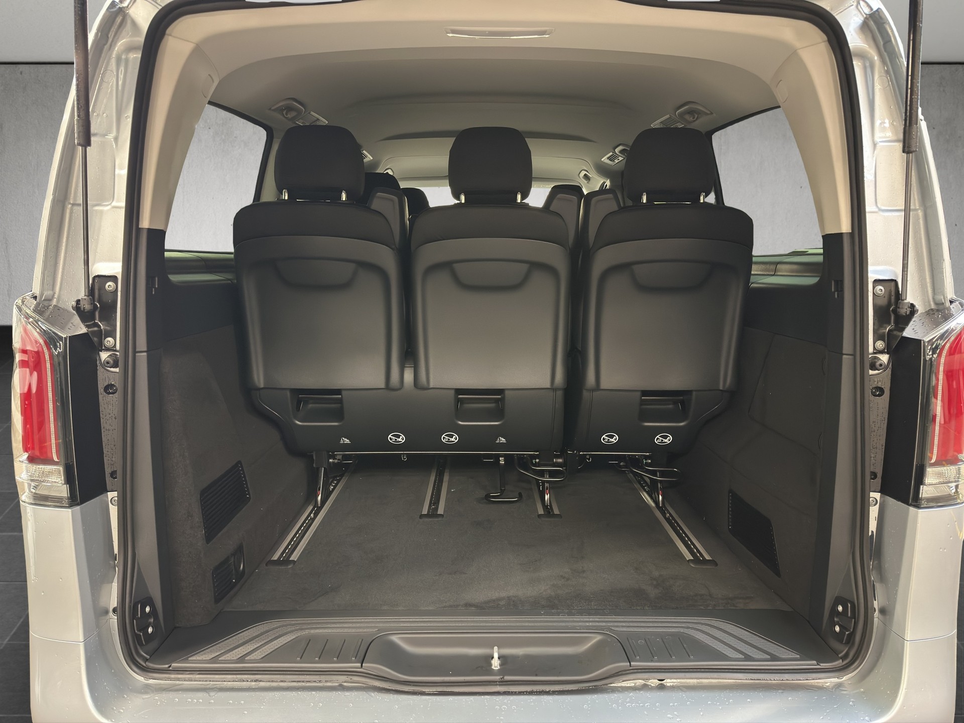 MERCEDES-BENZ Vito 116 CDI Lang Tourer 9G-Tronic 4M Select-image-10
