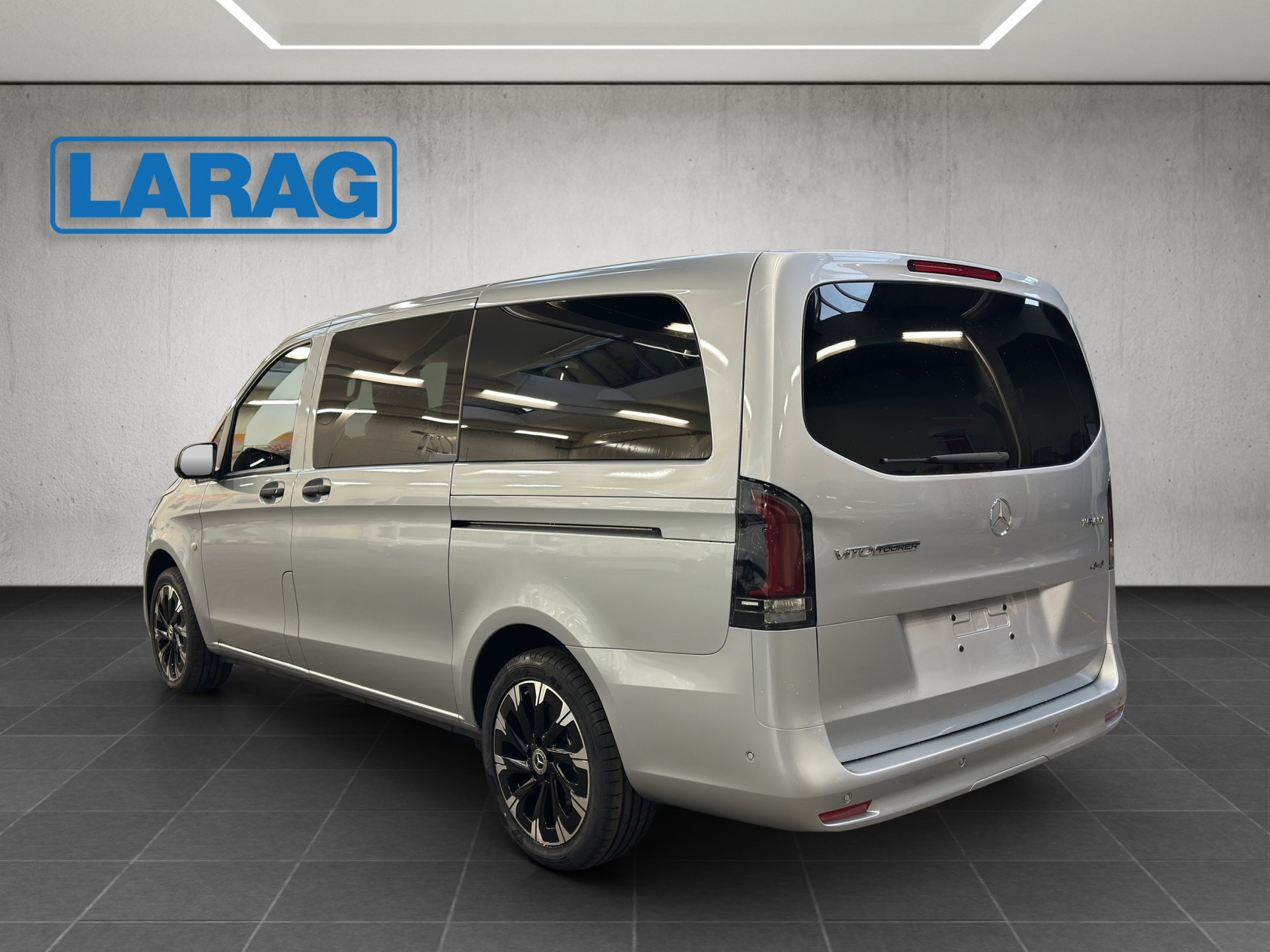 MERCEDES-BENZ Vito 116 CDI Lang Tourer 9G-Tronic 4M Select-image-3