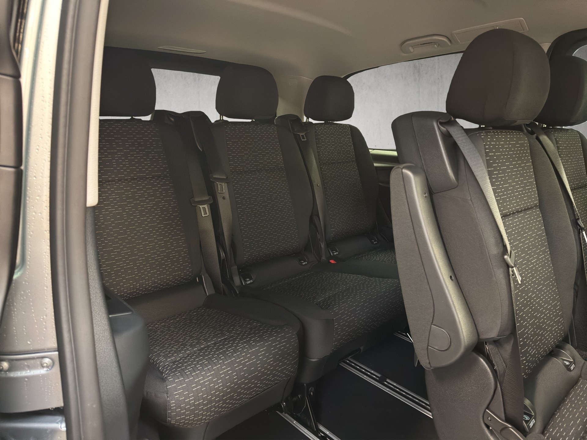 MERCEDES-BENZ Vito 116 CDI Lang Tourer 9G-Tronic 4M Select-image-9