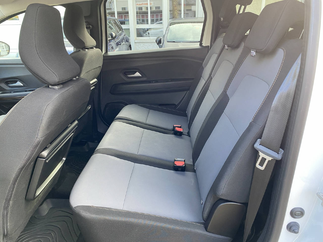 DACIA Jogger 1.6 Hybrid Extreme 7P-image-7