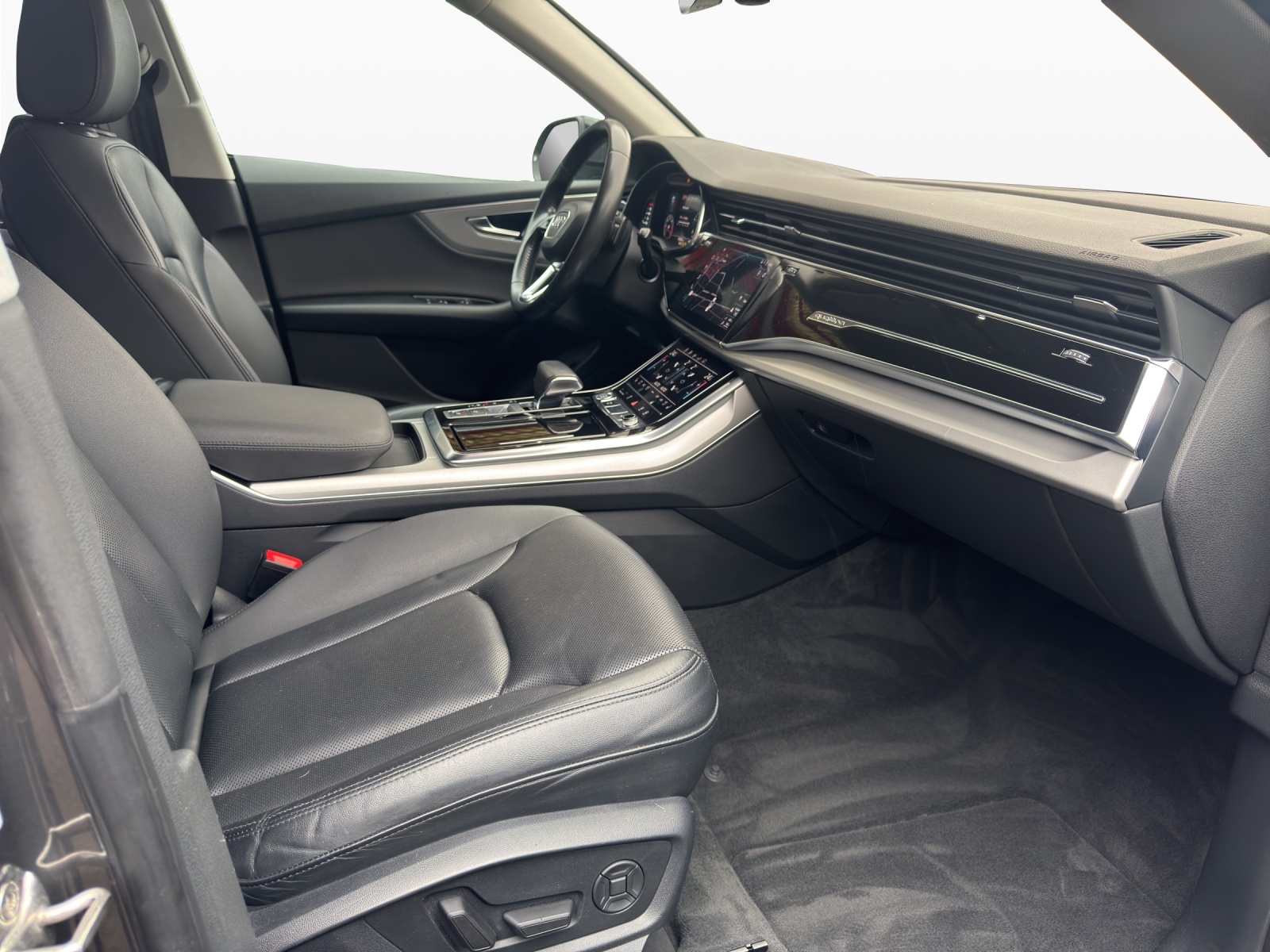 AUDI Q8 50 TDI quattro tiptronic-image-14