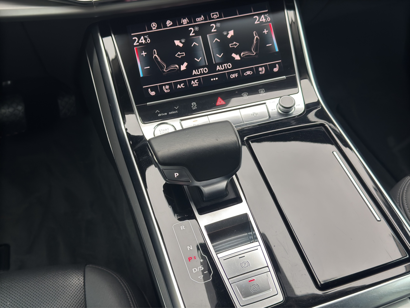 AUDI Q8 50 TDI quattro tiptronic-image-12