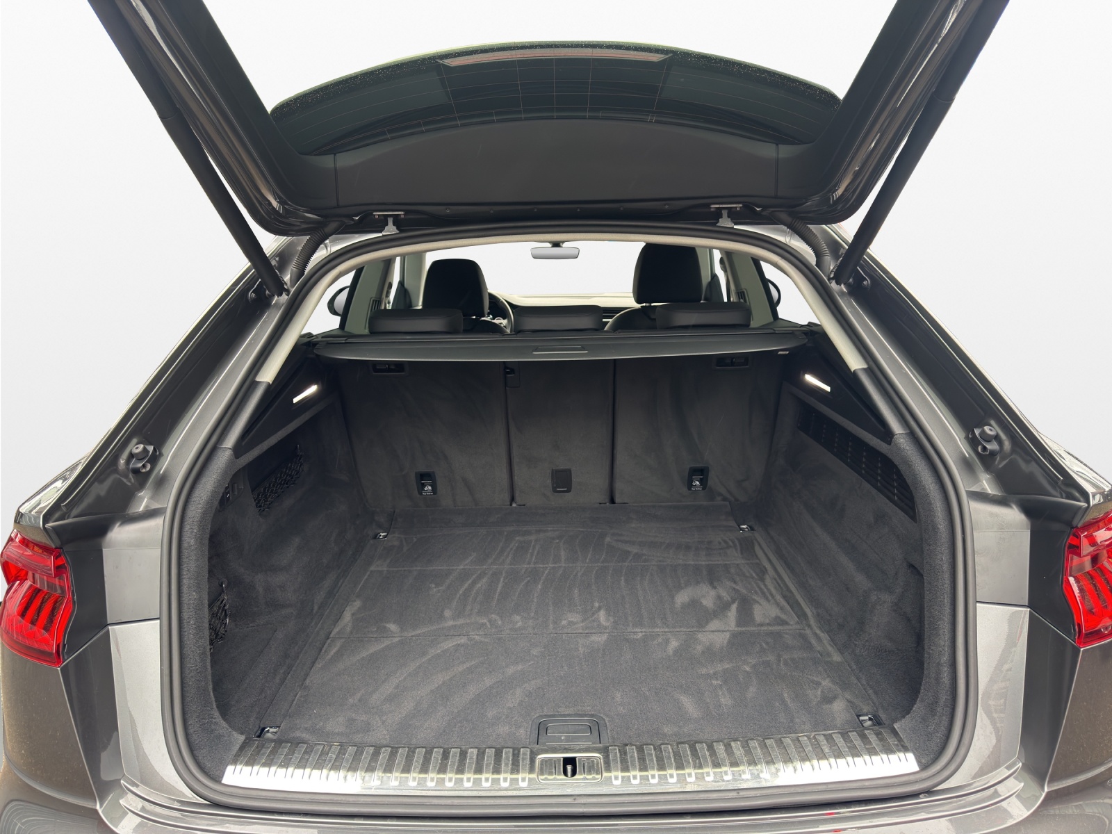 AUDI Q8 50 TDI quattro tiptronic-image-19