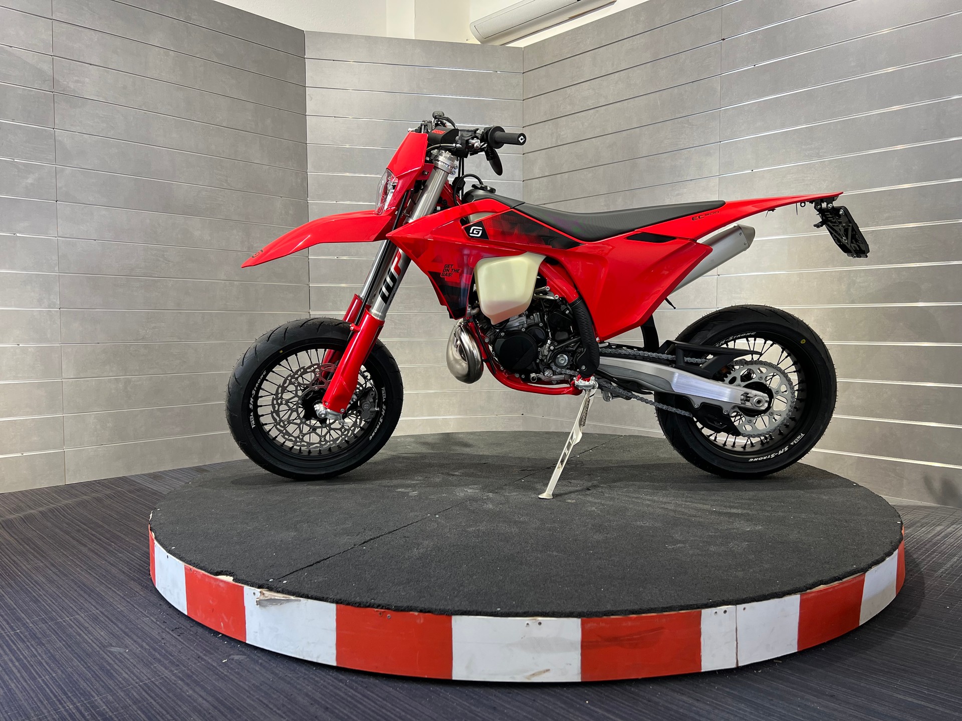 GASGAS EC 300-image-1