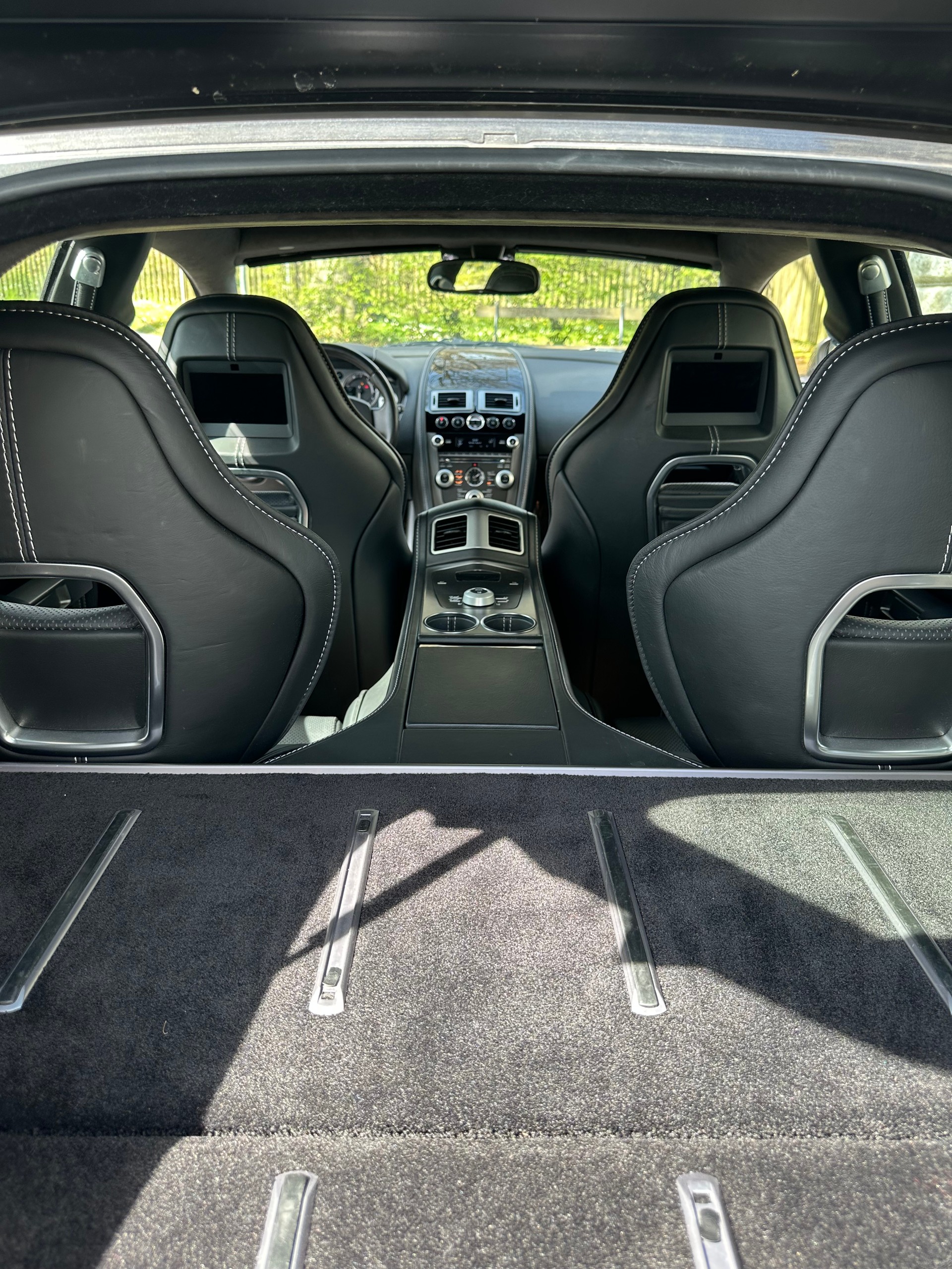ASTON MARTIN Rapide 5.9 V12 Touchtronic 2-image-10