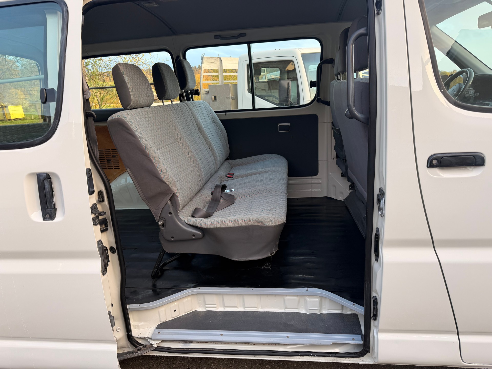 TOYOTA Hiace 2.7 Kombi 4x4-image-4