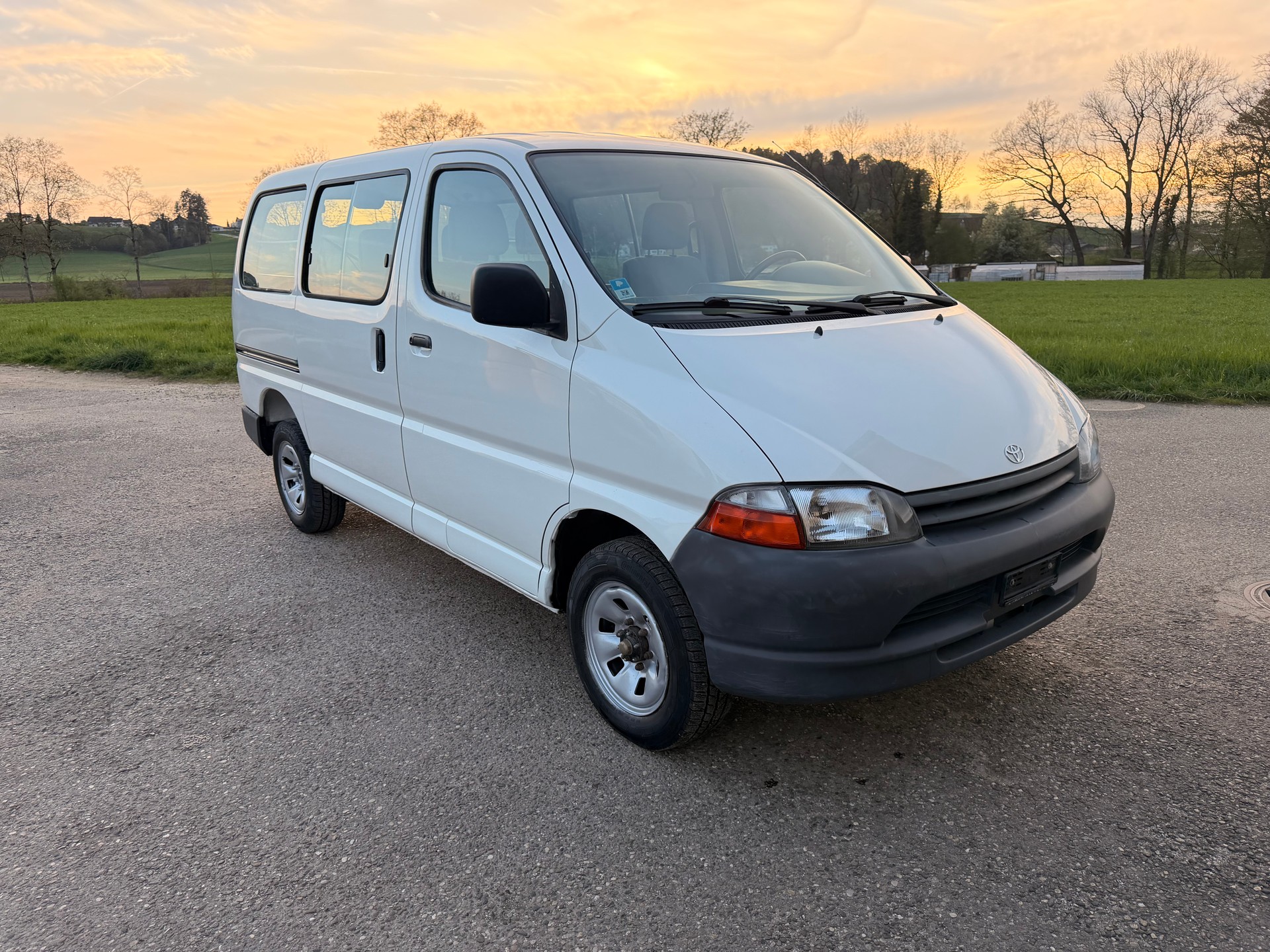 TOYOTA Hiace 2.7 Kombi 4x4-image-3