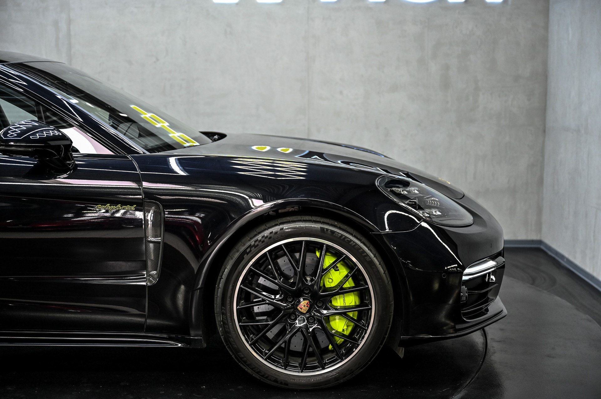 PORSCHE Panamera Turbo S E-Hybrid-image-12