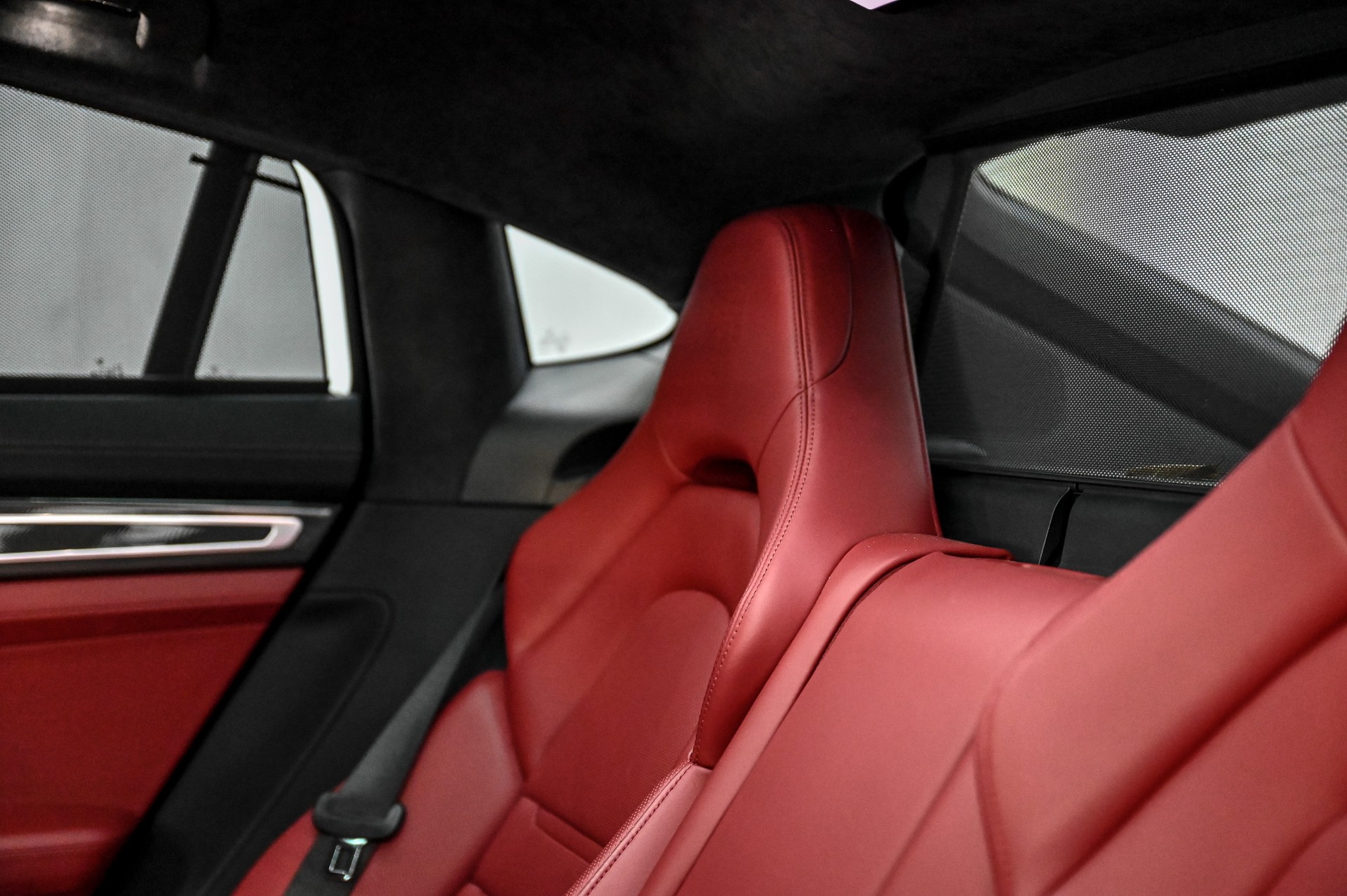 PORSCHE Panamera Turbo S E-Hybrid-image-31
