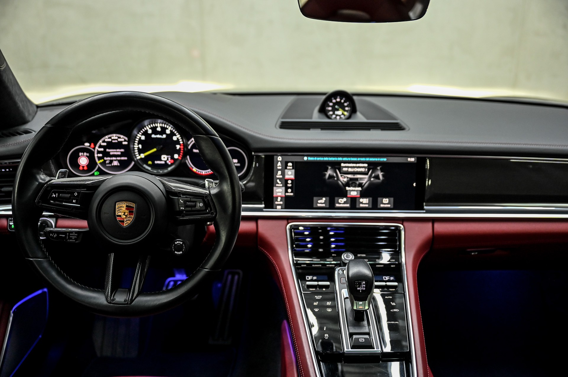 PORSCHE Panamera Turbo S E-Hybrid-image-16