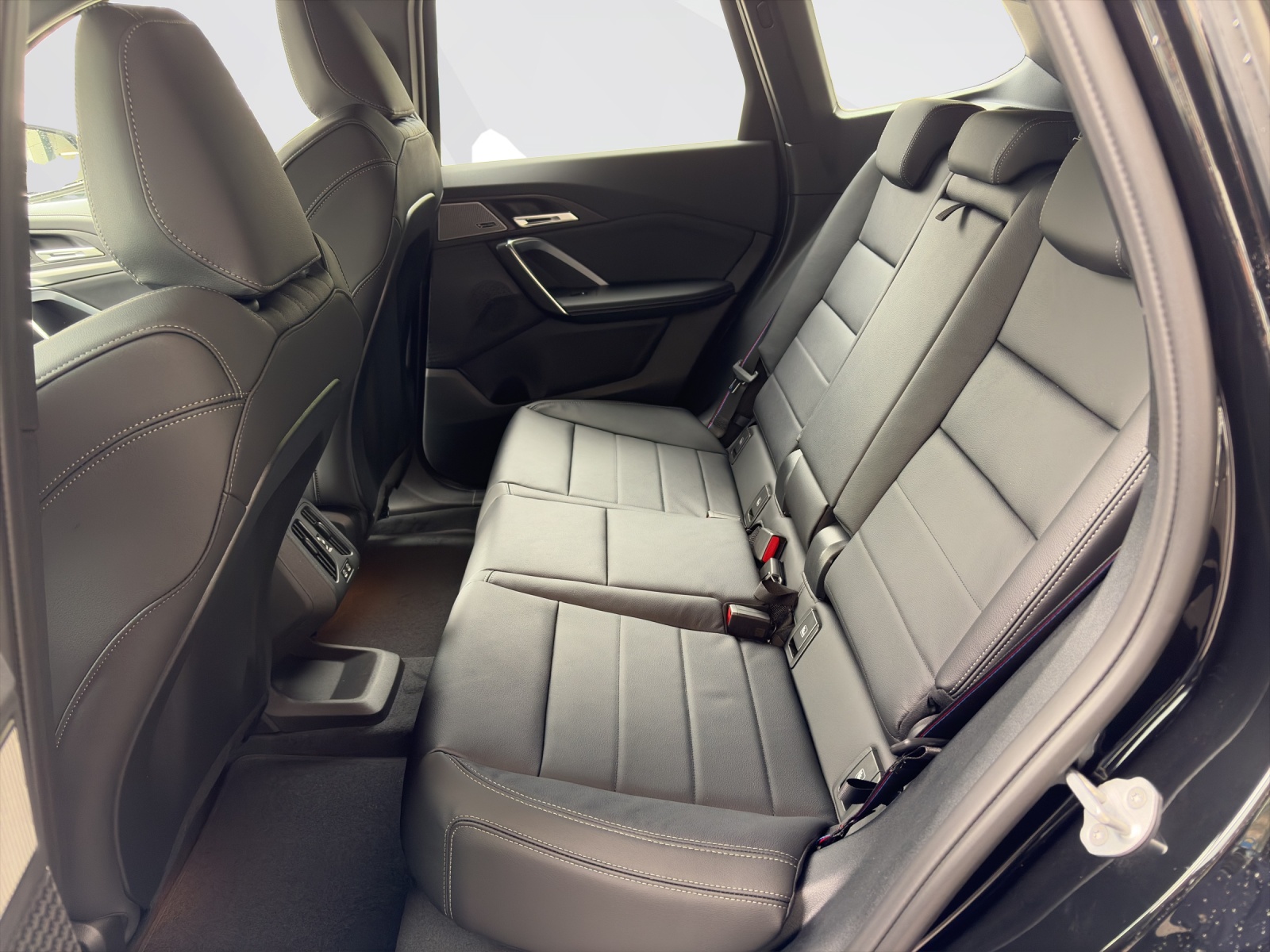 BMW X1 30e xDrive-image-17