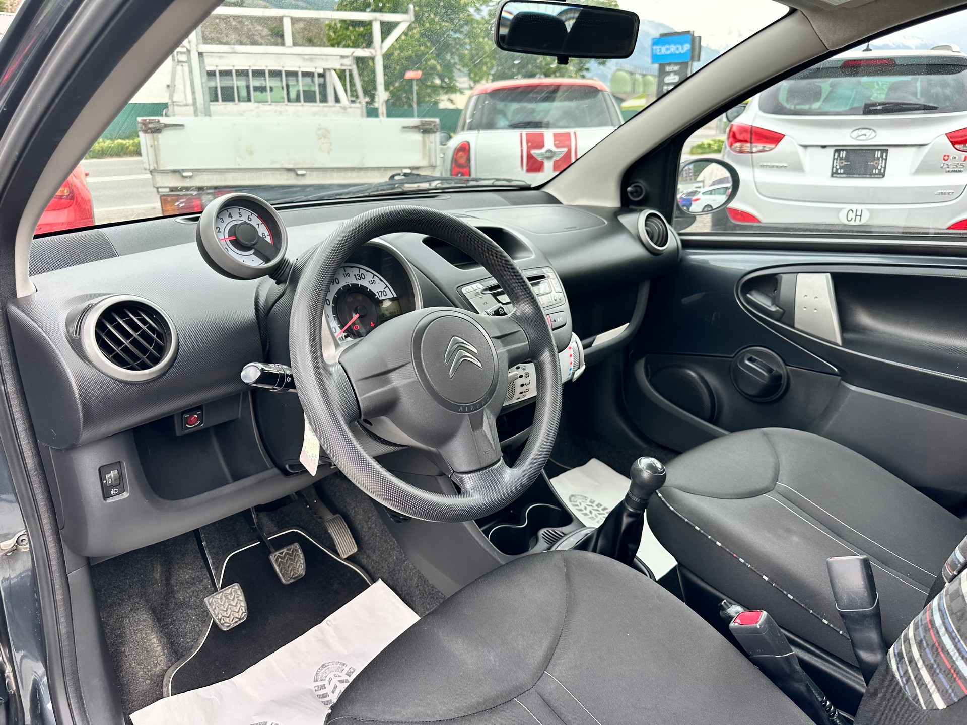 CITROEN C1 1.0i Séduction-image-9