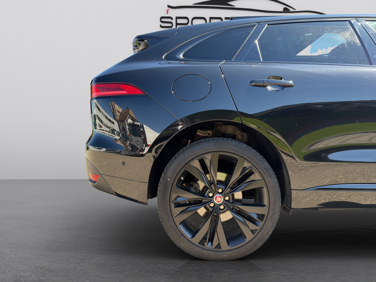 JAGUAR F-Pace 30t 2.0 Prestige AWD Automatik-image-28