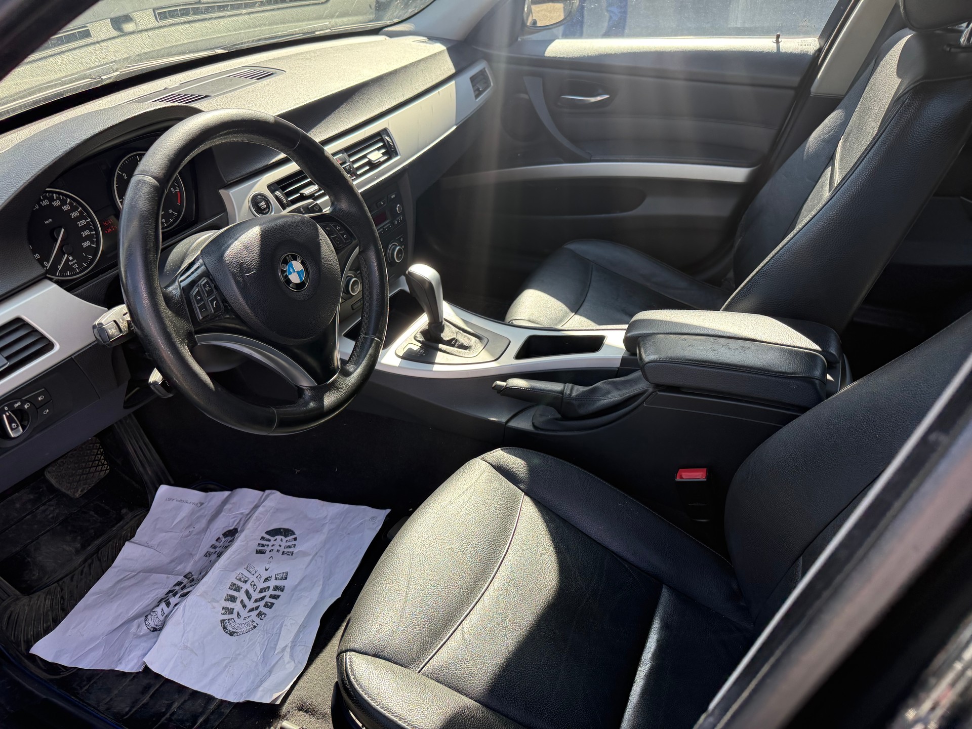 BMW 320d Dynamic Edition Steptronic-image-4