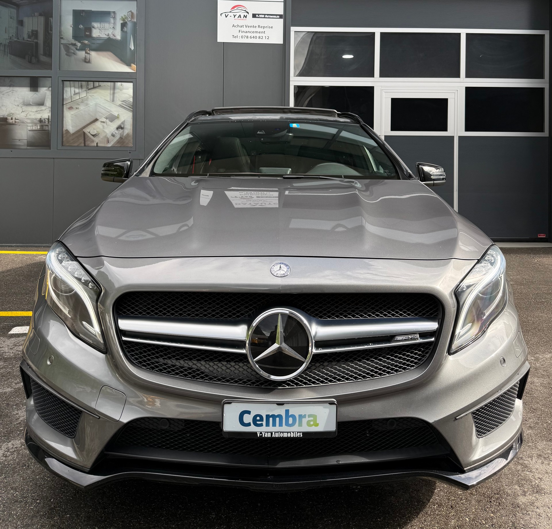 MERCEDES-BENZ GLA 45 AMG 4Matic 7G-DCT-image-2