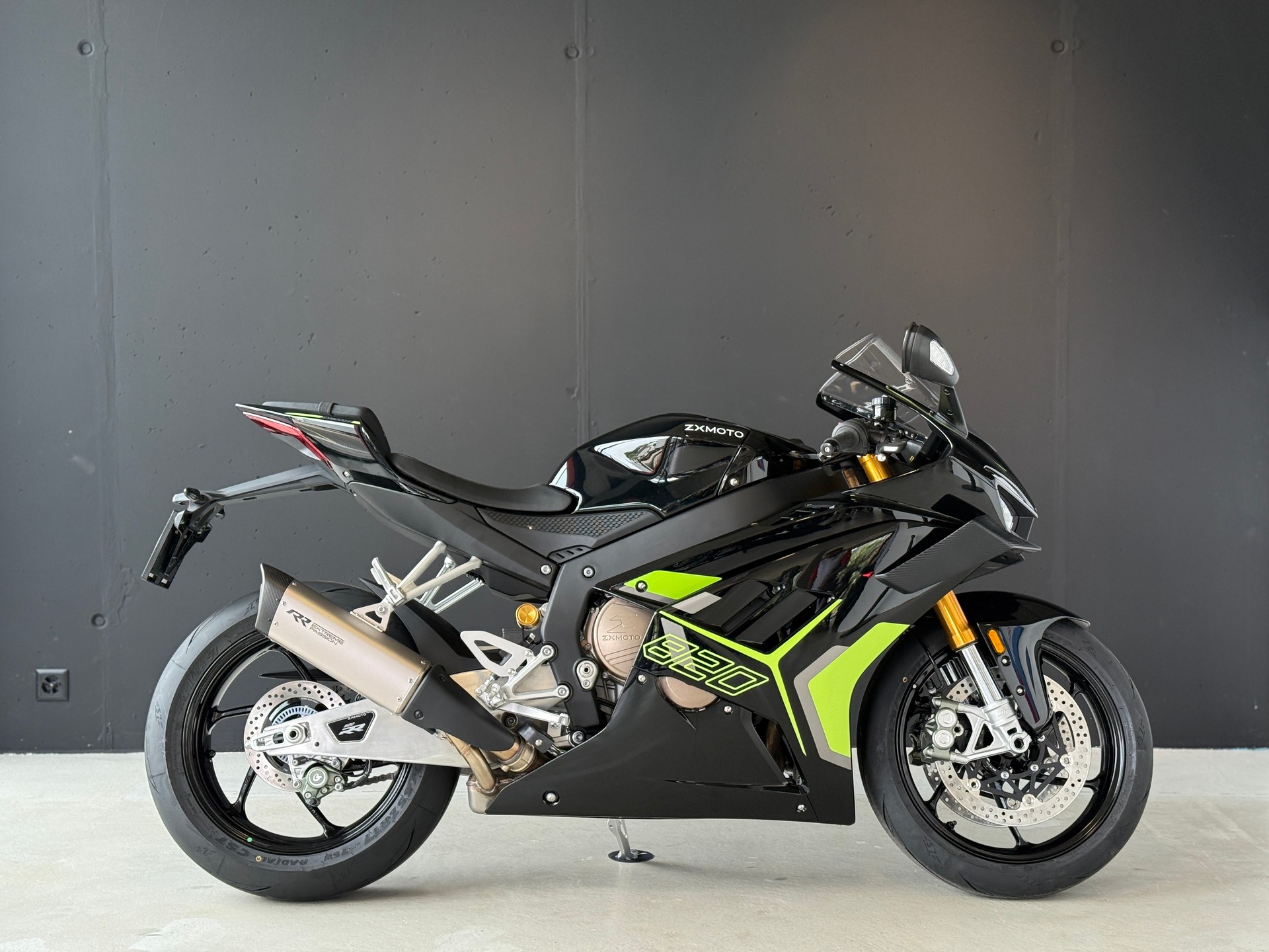 ZXMOTO 820 RR-showroom-element-1
