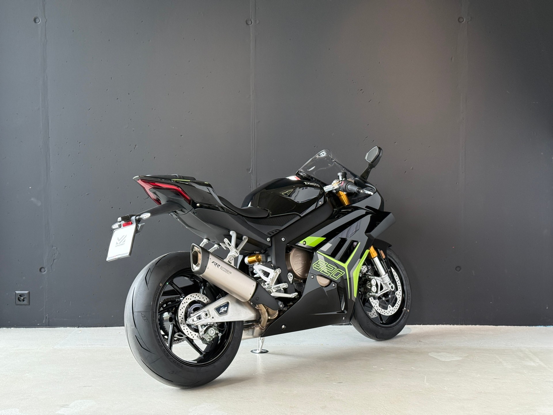 ZXMOTO 820 RR-showroom-element-3
