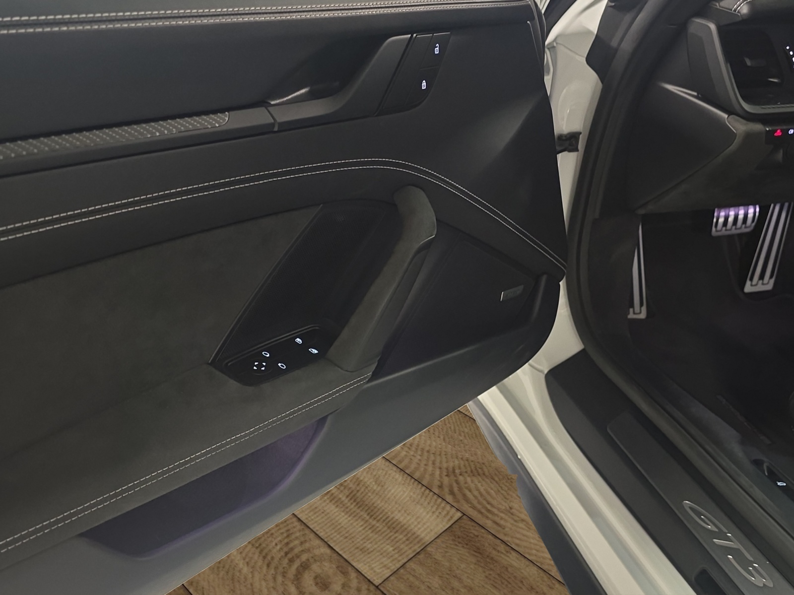 PORSCHE 911 GT3 PDK Akrapovic-image-19