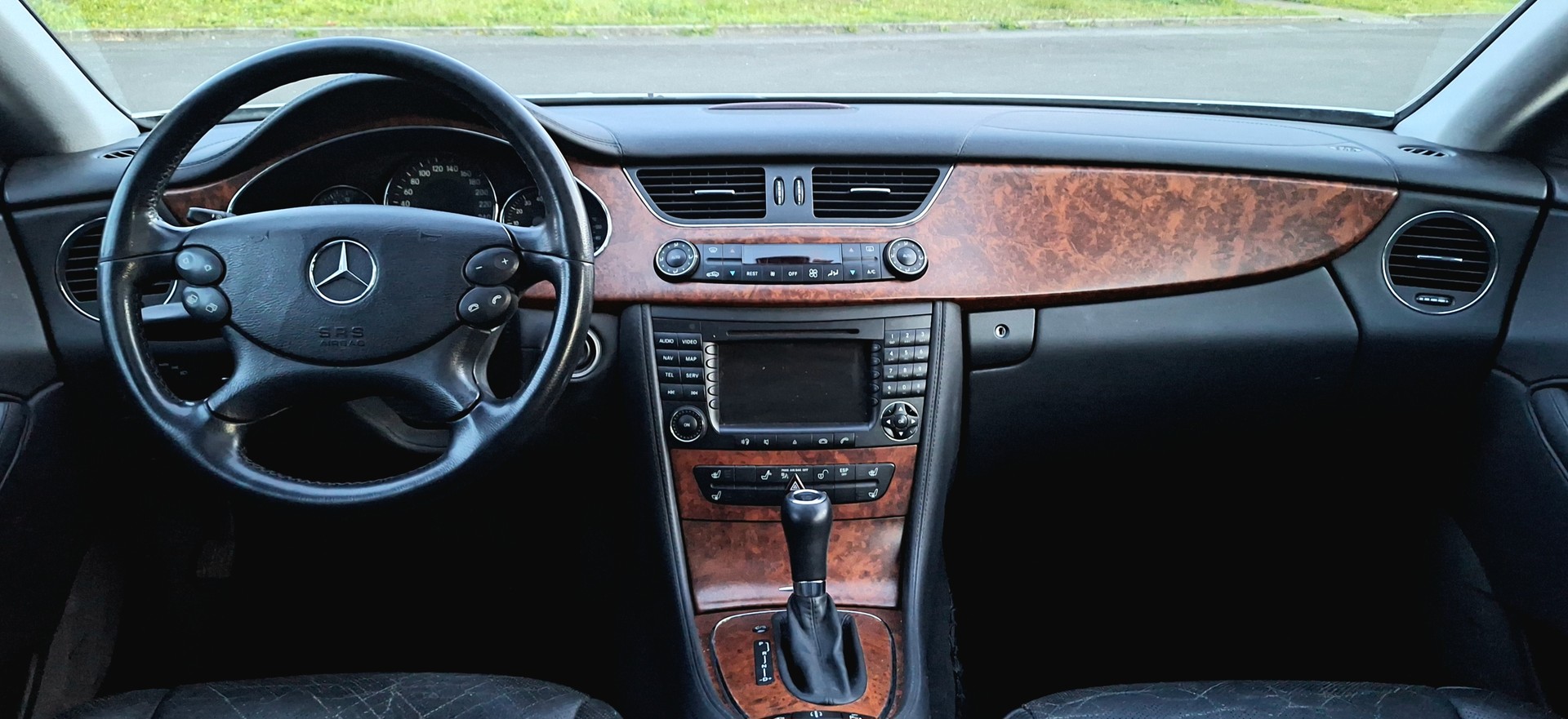 MERCEDES-BENZ CLS 350 CGI 7G-Tronic-image-8