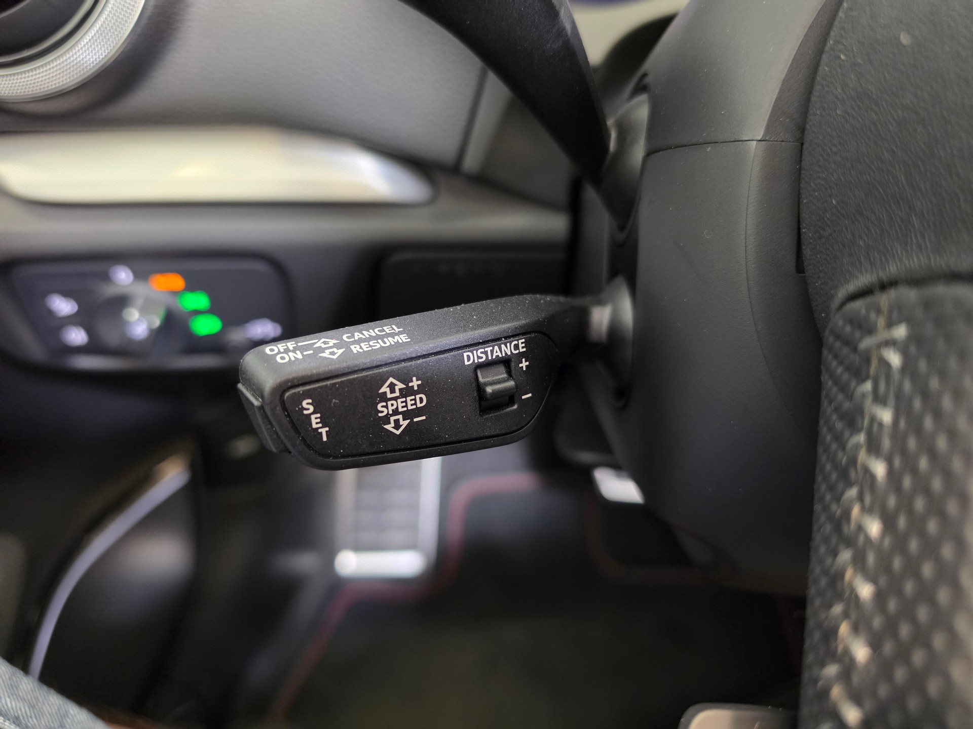 AUDI S3 Cabriolet 2.0 TFSI quattro S-tronic-image-17