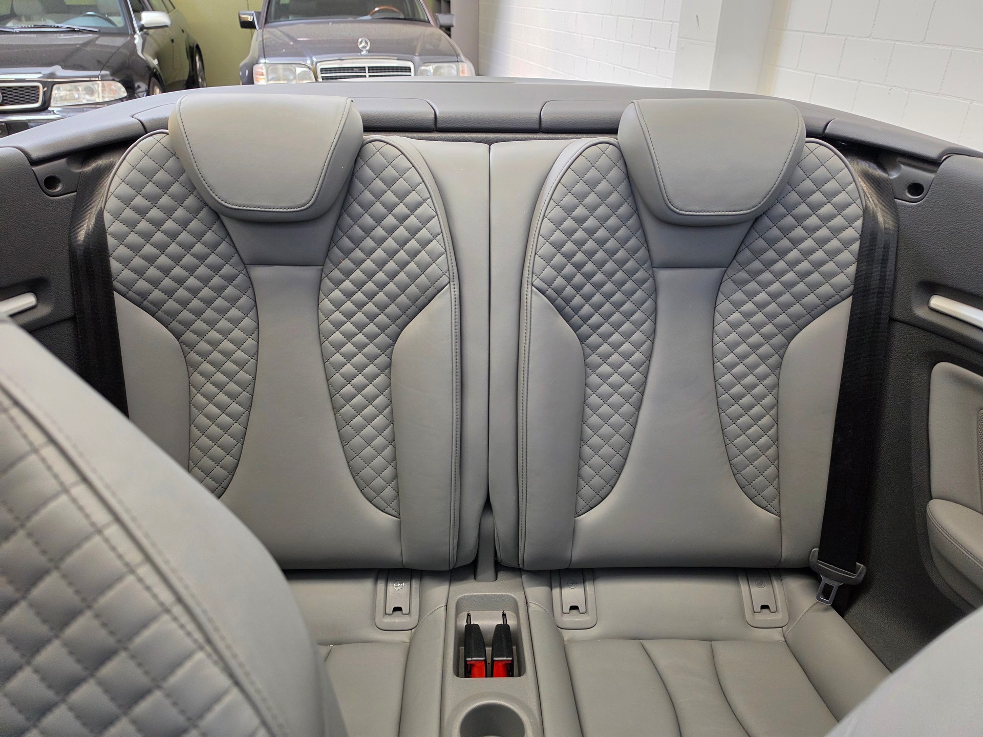 AUDI S3 Cabriolet 2.0 TFSI quattro S-tronic-image-20