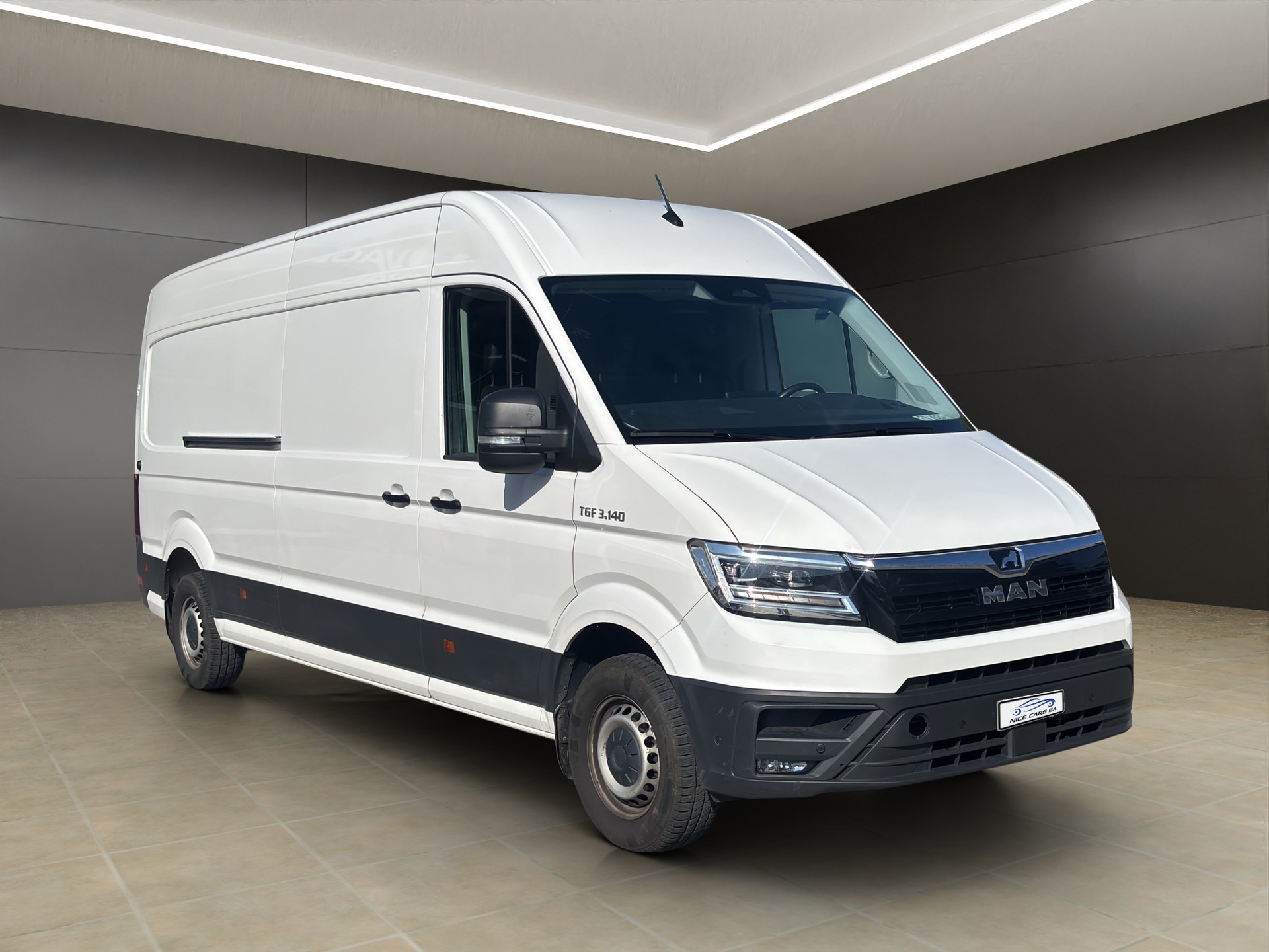 MAN TGE 3.140 Extralang A-showroom-element-1